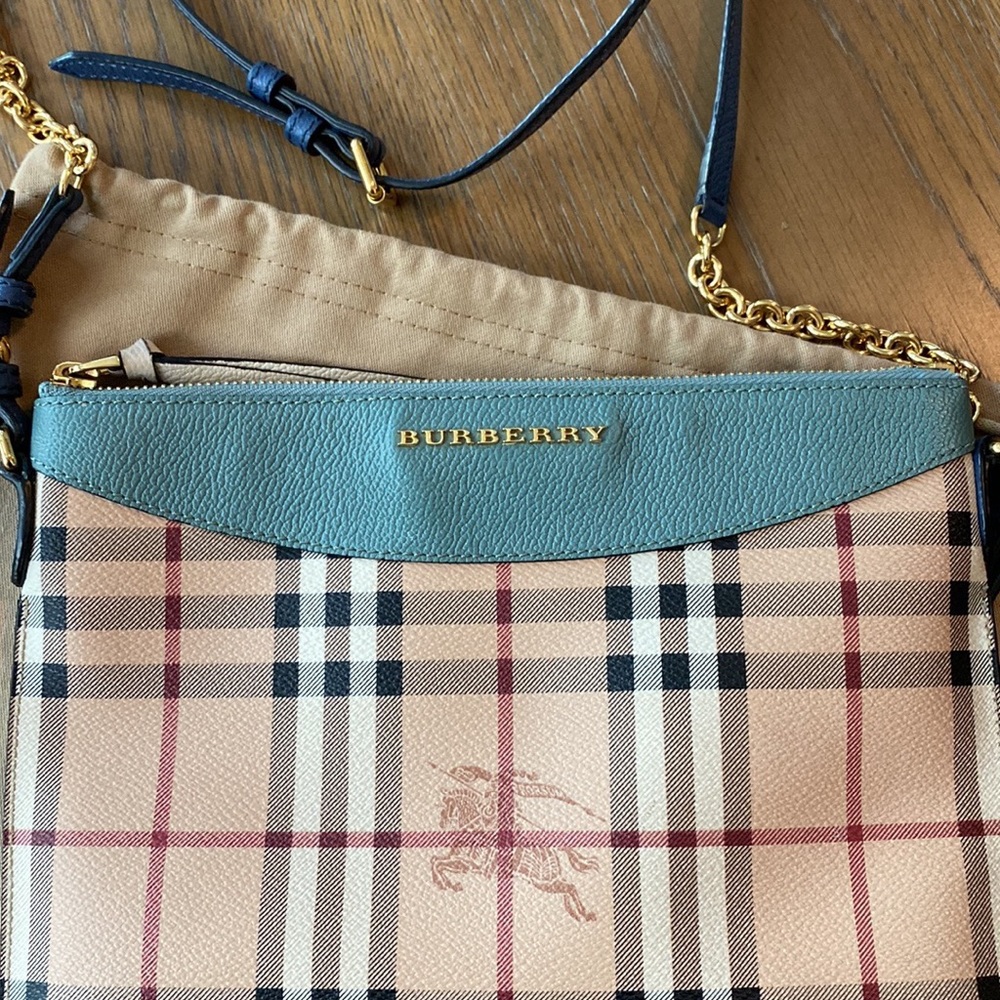 Burberry Crossbody Bag - Picture 3 of 10